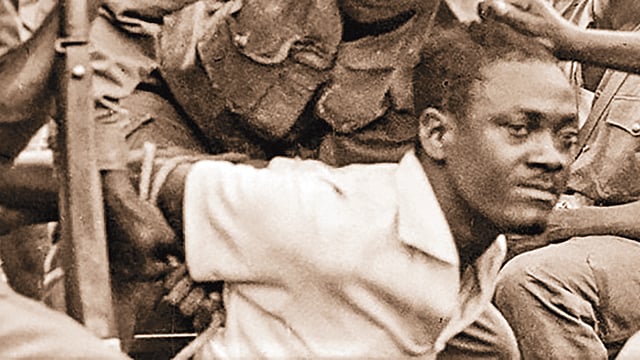 প্যাট্রিস লুমুম্বার অসহায় চোখ। তবে লুমুম্বা কি আসলে অসহায়? ছবি: সংগৃহীত