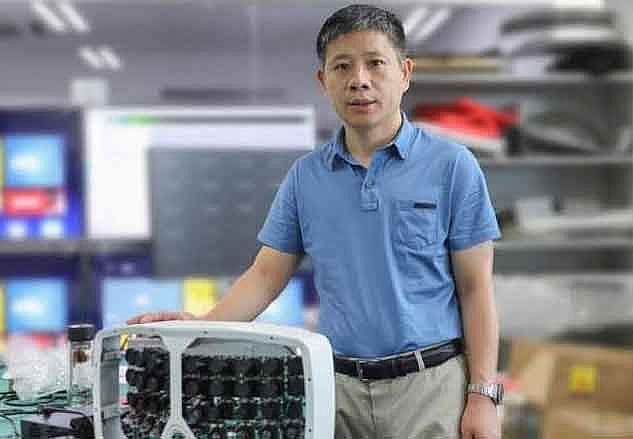 চীনে সুপার ক্যাম নামে একটি ক্যামেরা তৈরি হয়েছে যা হাজারো মানুষের মধ্যে থেকে চেহারা শনাক্ত করতে পারে। ছবি: এএফপি