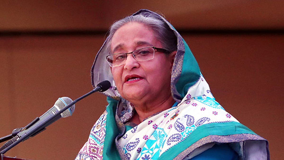 প্রধানমন্ত্রী শেখ হাসিনা নিউইয়র্কের স্থানীয় সময় শনিবার বিকেলে ম্যারিয়ট মারকুইজ হোটেলে তাঁর সম্মানে যুক্তরাষ্ট্র আওয়ামী লীগ আয়োজিত নাগরিক সংবর্ধনায় অংশ নেন। ছবি: বাসস