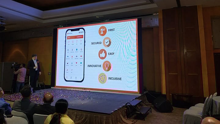 অনলাইনে কেনাকাটা ও অর্থ লেনদেনের সুবিধা নিয়ে এল ডি মানি অ্যাপ। ছবি: প্রথম আলো