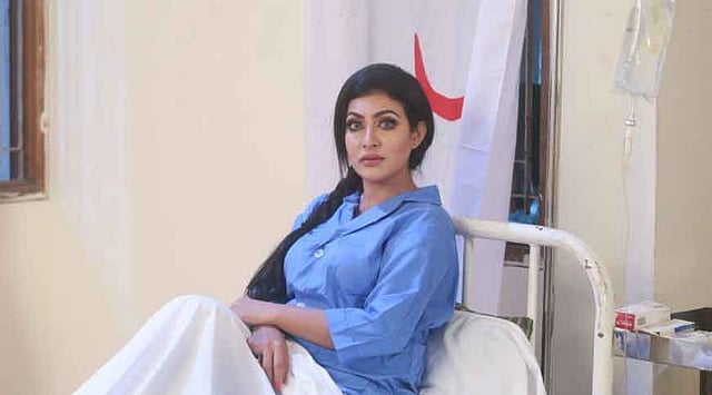 অসুস্থ হওয়ার এক দিন আগে একটি নাটকের শুটিংয়ে তোলা ছবিটি প্রিয়াঙ্কা জামান শেয়ার করেছিলেন ফেসবুকে। ছবি: ফেসবুক থেকে নেওয়া।