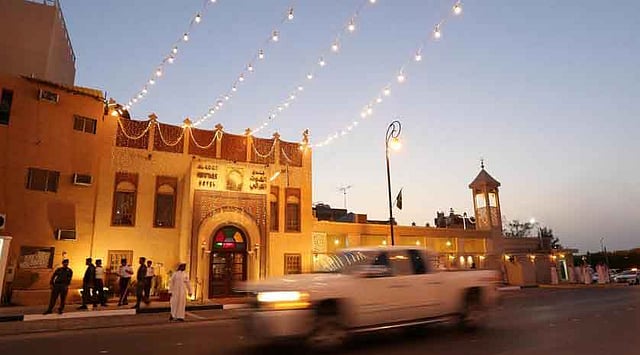 বিদেশি পর্যটক টানতে সৌদি আরব নতুন ভ্রমণ ভিসার ঘোষণা দিয়েছে। ছবি: রয়টার্স