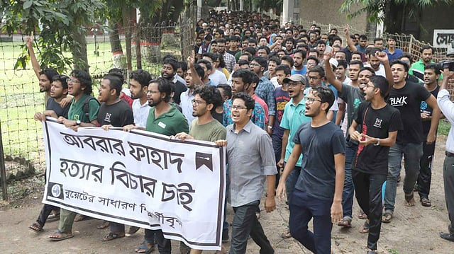 আবরার ফাহাদ হত্যার বিচারের দাবিতে বুয়েটের সাধারণ শিক্ষার্থীদের মিছিল। বুয়েট ক্যাম্পাস, ঢাকা, ৮ অক্টোবর। ছবি: আবদুস সালাম