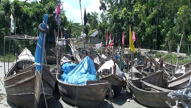 ৩০ অক্টোবর নিষেধাজ্ঞা উঠে গেলে আবার নৌকাগুলো ইলিশ ধরতে ছুটবে