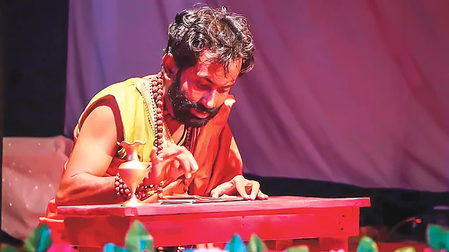 কালিদাস নাটকের দৃশ্য। ছবি: ফেসবুক থেকে নেওয়া