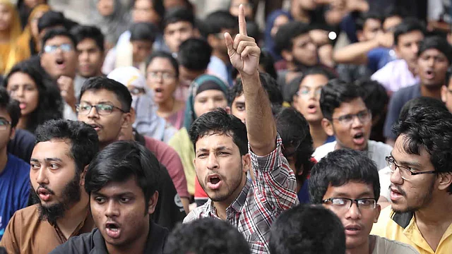 আবরার ফাহাদ হত্যার ঘটনায় আন্দোলনে বুয়েট শিক্ষার্থীরা। বুয়েট, ঢাকা, ১১ অক্টোবর। ছবি: দীপু মালাকার