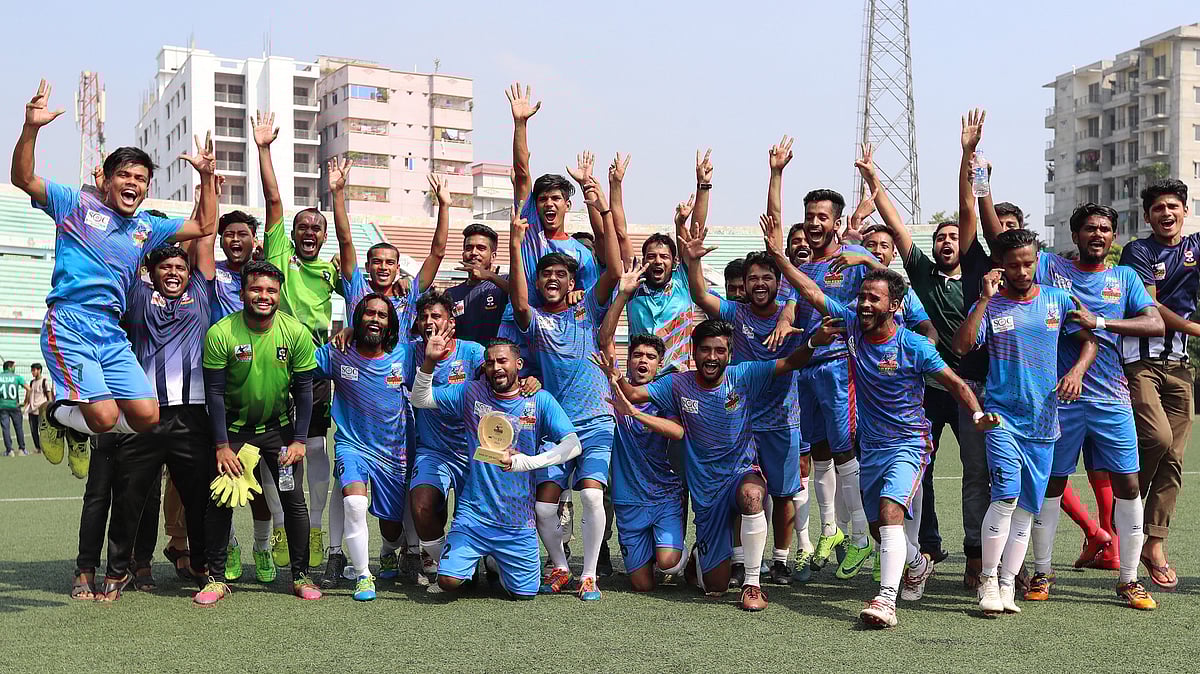 গণ বিশ্ববিদ্যালয়ের উল্লাস। ছবি: প্রথম আলো