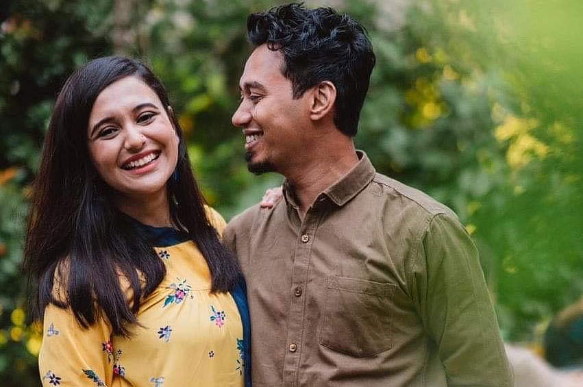 হবু বর নেহাল সুনন্দ তাহেরের সঙ্গে সাবিলা নূর। ছবি: সাবিলা নূরের কাছ থেকে পাওয়া