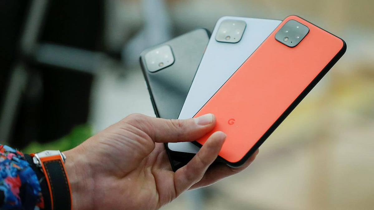 গুগলের নতুন পিক্সেল ফোন। ছবি: রয়টার্স