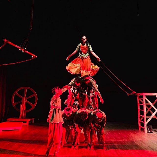 আরশিনগর থিয়েটারের প্রযোজনায় নাটকটি। ছবি: সংগৃহীত