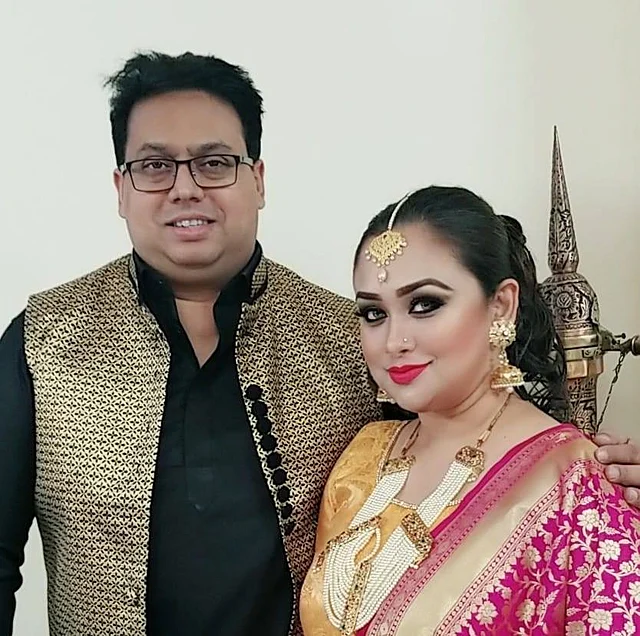 স্বামী এলিন রহমানের সঙ্গে রুমানা। ছবি: ফেসবুক থেকে নেওয়া