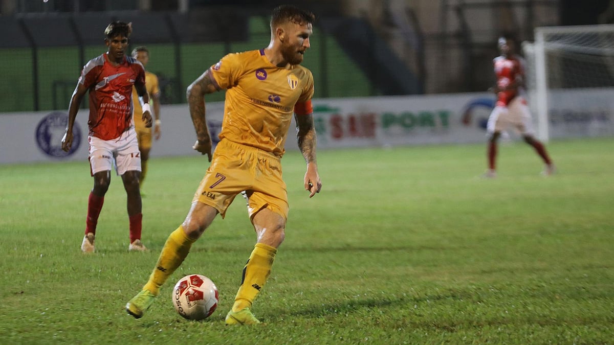 দুর্দান্ত খেলেছেন লি টাক। ছবি: প্রথম আলো