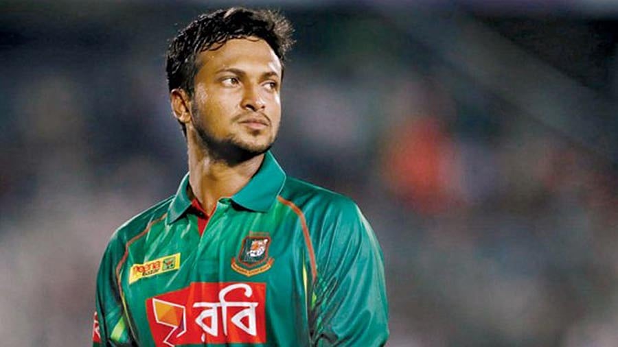 সাকিবের নিষেধাজ্ঞাকে মেনে নিতে পারেননি ভক্তরা। অল্প কিছুদিনের নিষেধাজ্ঞা বা আর্থিক জরিমানা করেই সাকিবকে ছেড়ে দিতে পারত আইসিসি। ছবি: এএফপি