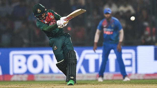 মুশফিকই পথ দেখিয়েছেন দলকে।