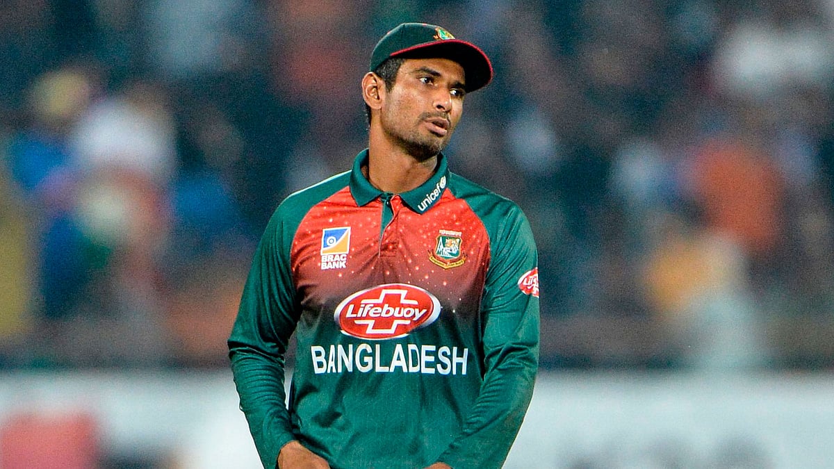 বাংলাদেশ অধিনায়ক মাহমুদউল্লাহ। কাল দ্বিতীয় টি-টোয়েন্টি ম্যাচে। ছবি: এএফপি
