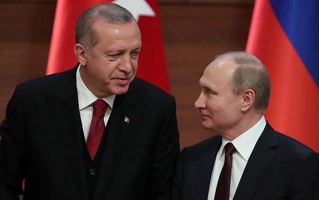 তুরস্কের প্রেসিডেন্টের সঙ্গে পুতিনের মিতালি ন্যাটোর জন্য দুশ্চিন্তার কারণ হয়ে দাঁড়িয়েছে। ছবি: রয়টার্স