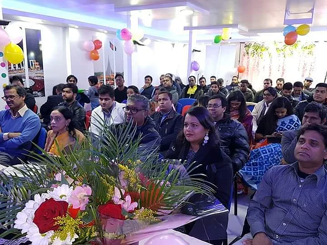ইপিএস বাংলা কমিউনিটি ইন ফ্রান্সের সম্মেলনে উপস্থিতি। ছবি: জামিন আহমেদ