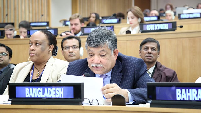 জাতিসংঘে বাংলাদেশের স্থায়ী প্রতিনিধি মাসুদ বিন মোমেন প্রস্তাবে সদস্য দেশগুলোকে সমর্থনের আহ্বান জানান। ছবি: জাতিসংঘে বাংলাদেশের স্থায়ী মিশন