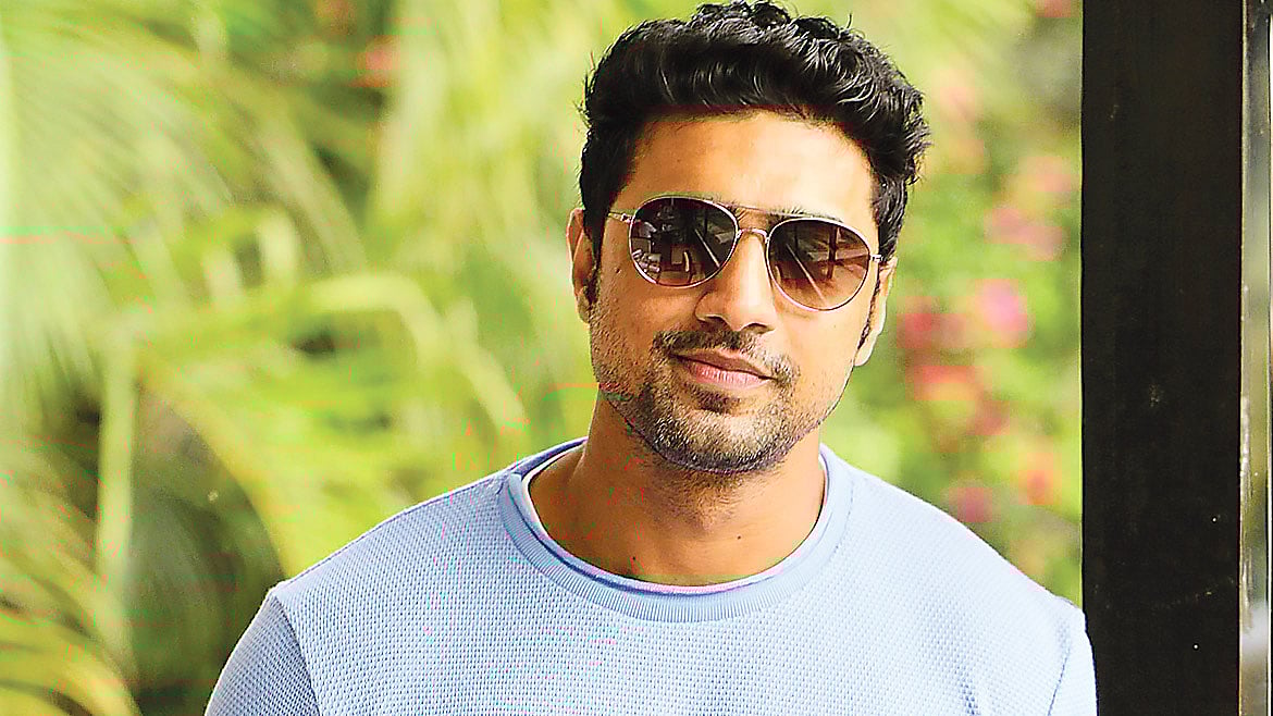 দেব।  ছবি: প্রথম আলো