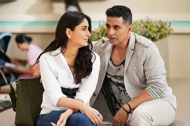 ‘গুড নিউজ’ সিনেমা থেকে কারিনা কাপুরের সঙ্গে এই ছবি শেয়ার করেছেন অক্ষয় কুমার
