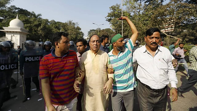 কর্মসূচিতে বিএনপির নেতা-কর্মীরা অংশ নেন। ঢাকা, ২৬ নভেম্বর। ছবি: শুভ্র কান্তি দাস