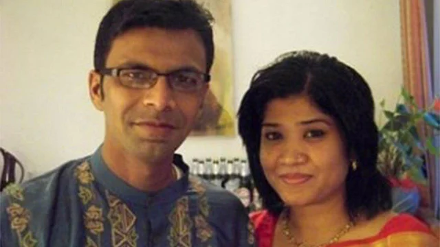 ২০১২ সালের ১১ ফেব্রুয়ারি রাতে রাজধানীর পশ্চিম রাজাবাজারের ভাড়া বাসায় খুন হন মাছরাঙা টেলিভিশনের বার্তা সম্পাদক সাগর সরওয়ার এবং এটিএন বাংলার সিনিয়র রিপোর্টার মেহেরুন রুনি। ফাইল ছবি