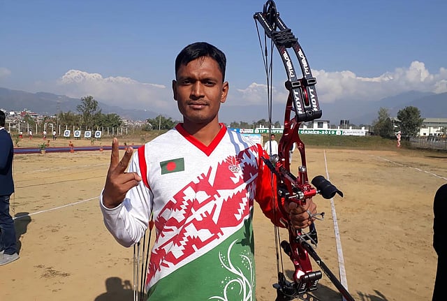 আজ দিনের দ্বিতীয় সোনা এল সোহেলের হাত ধরে। ছবি: প্রথম আলো