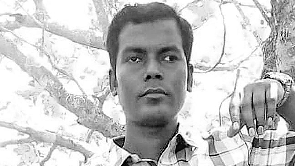 শিক্ষক রেজওয়ান হোসেন। ছবি: সংগৃহীত