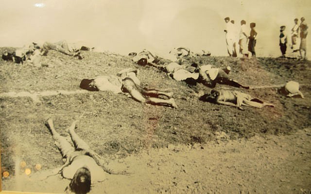 মুক্তিযুদ্ধে দেশের অনেক এলাকায় এভাবে মুক্তিযোদ্ধা ও নিরীহ মানুষকে হত্যা করে ফেলে রাখত পাকিস্তানি সেনাবাহিনী, রাজাকার, আলবদর, আলশামস। ছবি: সংগৃহীত