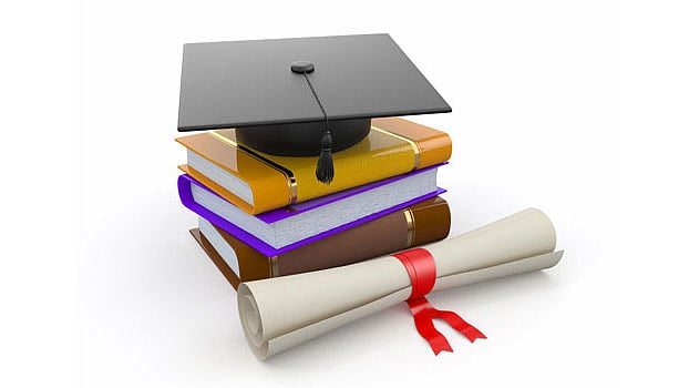 পেশাগত দৃষ্টিকোণ থেকে শিক্ষকদের দুটি অবশ্যকরণীয়র একটি হলো নিয়মিত মানসম্পন্ন পাঠদান এবং অন্যটি লিখিত প্রতিক্রিয়া (ফিডব্যাক) ভিত্তিক মূল্যায়ন নিশ্চিতকরণ। ছবি: সংগৃহীত