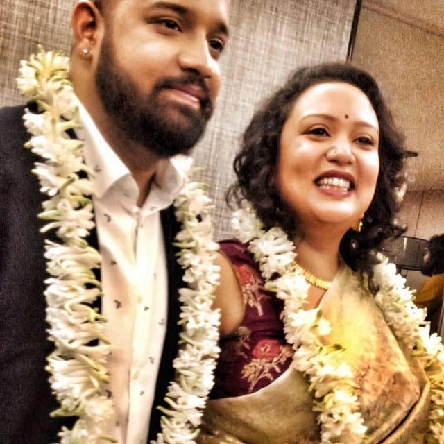 বিয়ের পর এশা ইউসুফ ও সাকি ব্যানার্জি। ছবি: ফেসবুক থেকে নেওয়া