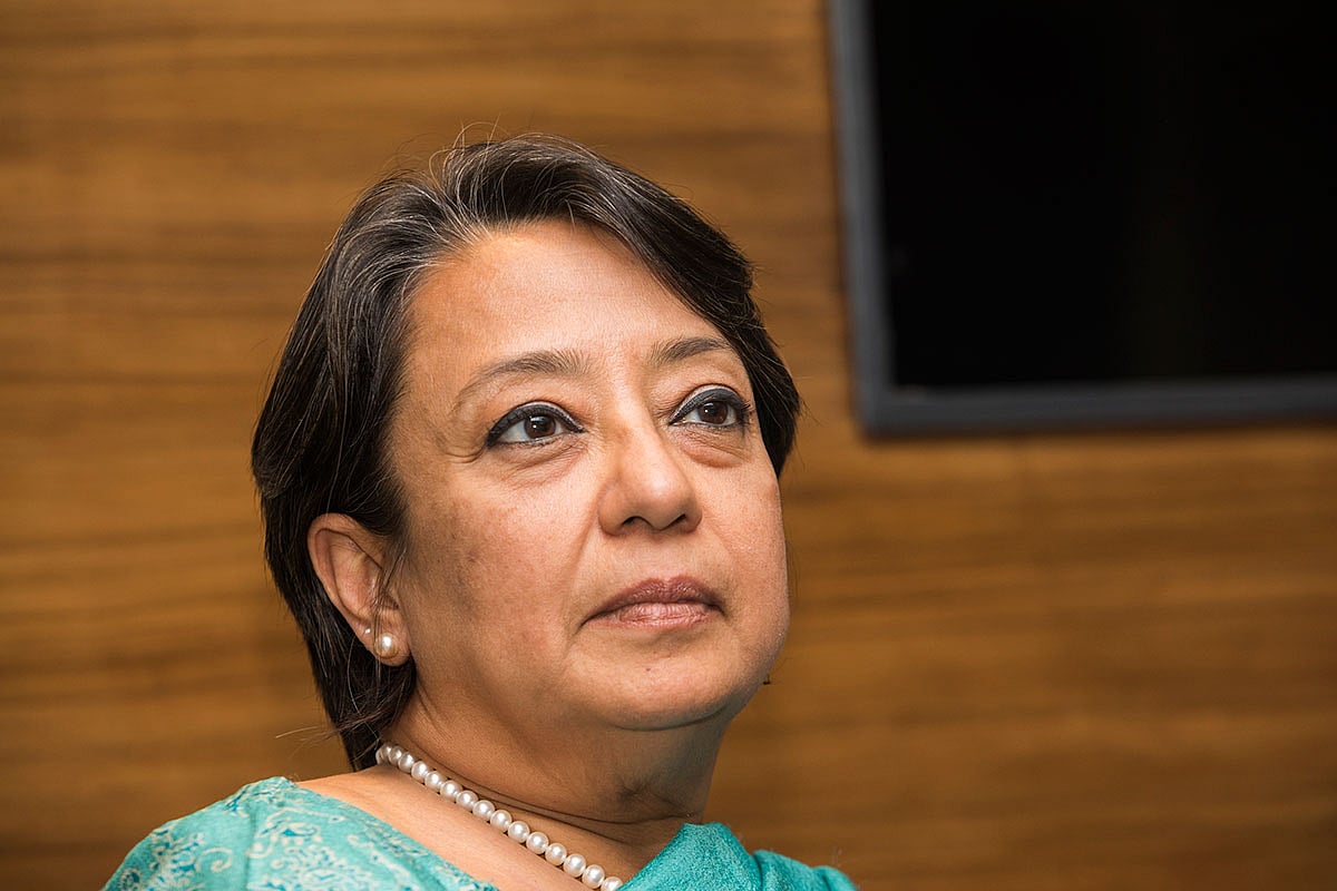 প্রথম আলো কার্যালয়ে আসেন বাংলাদেশে নিযুক্ত ভারতের হাইকমিশনার রীভা গাঙ্গুলী দাস। কারওয়ান বাজার, ৩১ ডিসেম্বর। ছবি: খালেদ সরকার