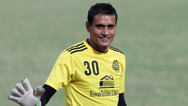 নিজের দশক সেরা একাদশে আমিনুলকে রেখেছেন বিপ্লব ভট্টাচার্য। ছবি: প্রথম আলো।