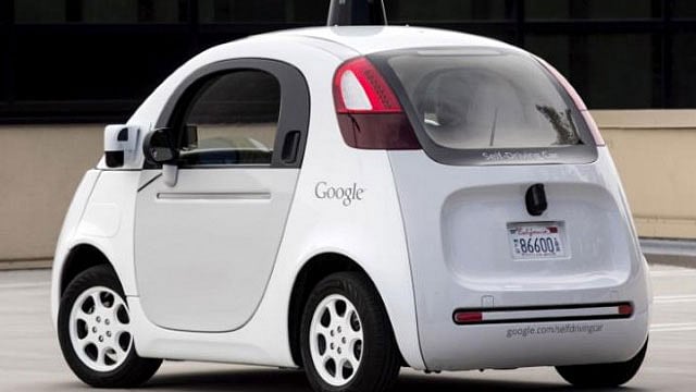 চালকবিহীন গাড়ি তৈরিতে কাজ করছে গুগল। ছবি: রয়টার্স