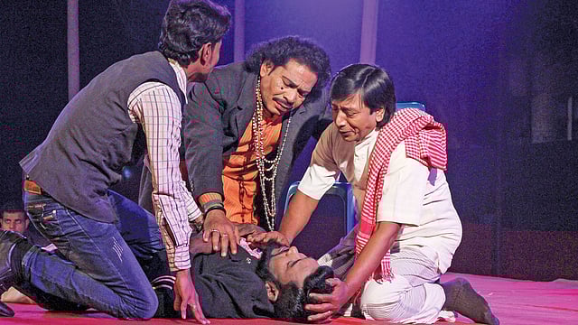 গুনাই বিবির পালার একটি দৃশ্য