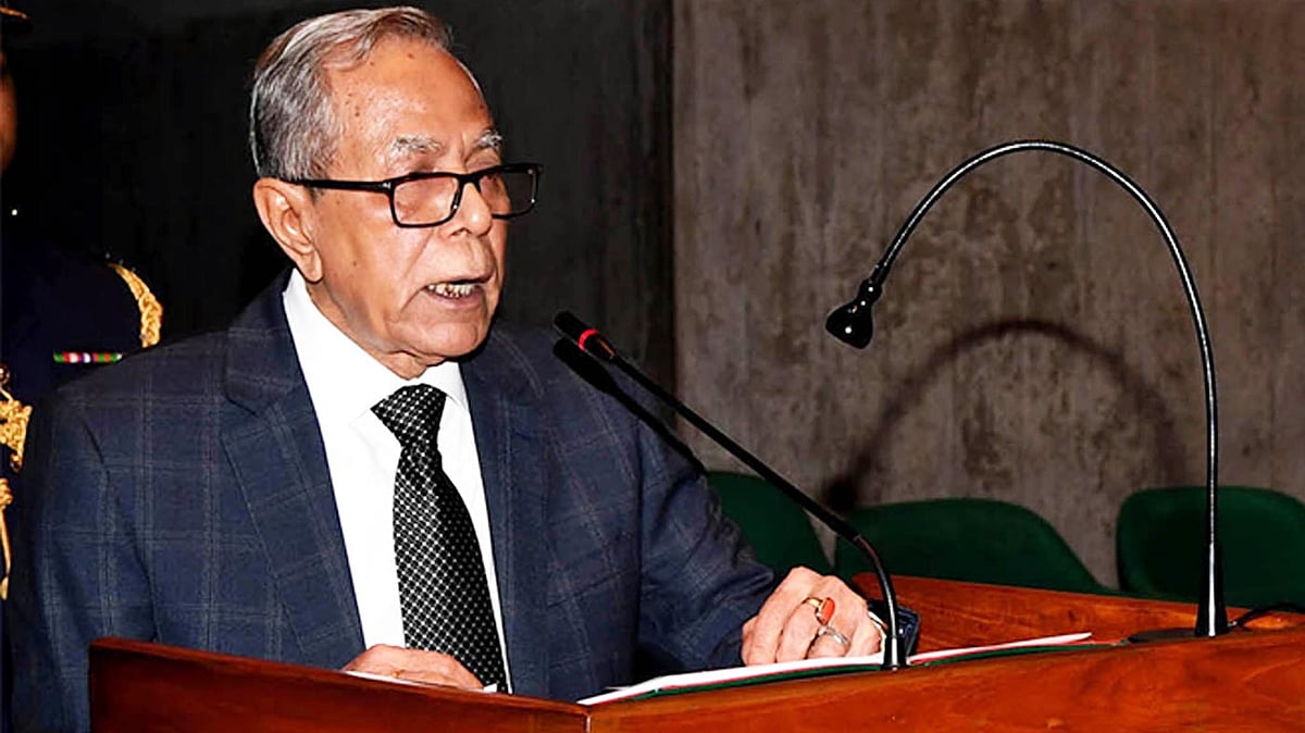 সংবিধানের নিয়ম অনুযায়ী বছরের প্রথম সংসদ অধিবেশনের প্রথম বৈঠকে ভাষণ দেন রাষ্ট্রপতি আবদুল হামিদ। ছবি: ফোকাস বাংলা