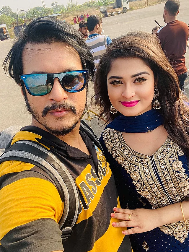 ‘সাহসী যোদ্ধা’য় অভিনয় করেছেন ইমন ও শিরিন শিলা। ছবি: ফেসবুক থেকে
