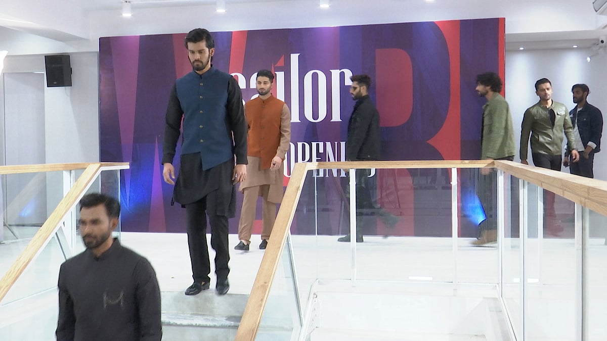 ওয়ারীতে চালু হলো পোশাকের ব্র্যান্ড সেইলেরর শাখা। ছবি: সংগৃহীত