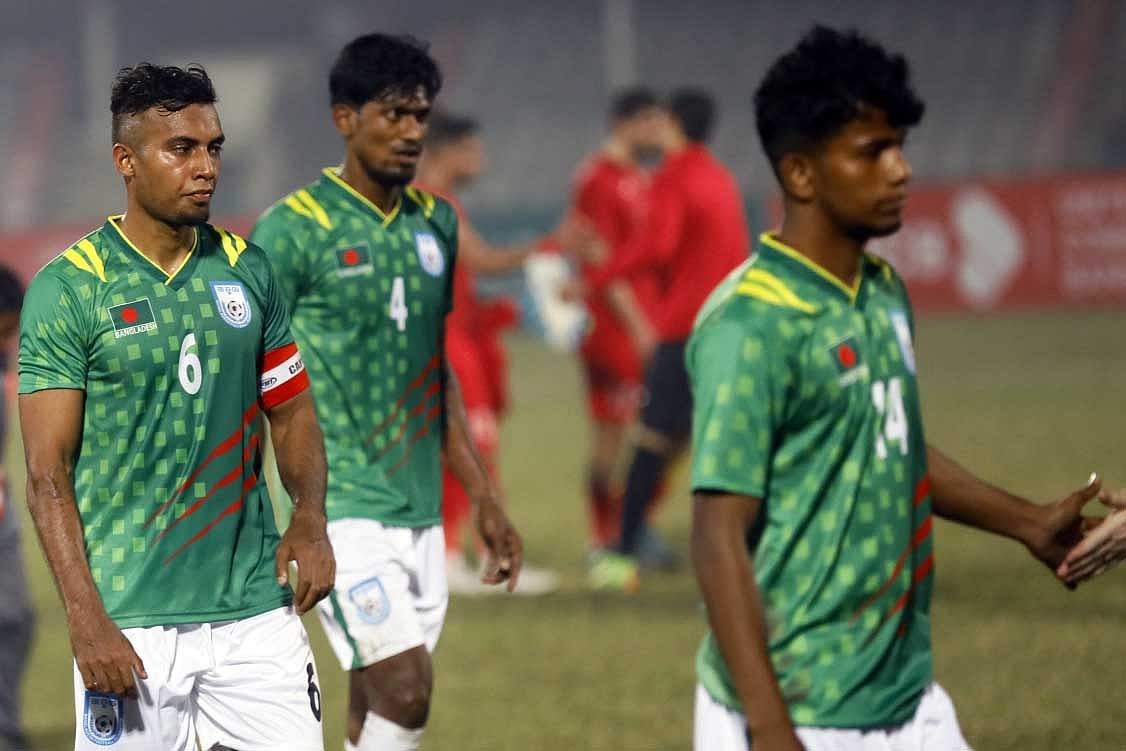 হতাশা বাড়ানো এক পারফরম্যান্স উপহার দিয়েছেন জামাল ভূঁইয়ারা। ছবি: প্রথম আলো