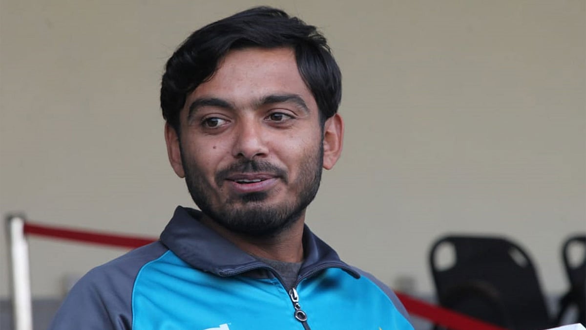 পাকিস্তানের ক্রিকেটার আহসান আলী। কাল সংবাদমাধ্যমের সামনে। ছবি: সাজ সাদিকের টুইটার পেজ