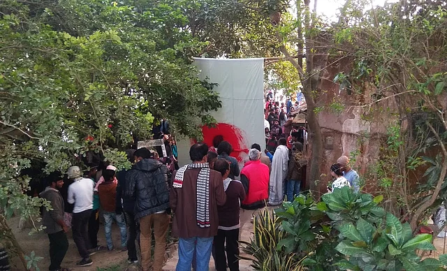 ক্যাম্পের শেষ দিন ৩০ ডিসেম্বর ক্যাম্পটি দর্শকদের জন্য উন্মুক্ত করে দেওয়া হয়। আর্ট ক্যাম্প ২০১৯। ছবি: লেখক