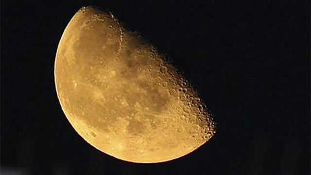 চাঁদ। ছবি: রয়টার্স