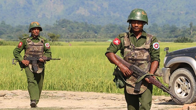 মিয়ানমার সেনাবাহিনী রোহিঙ্গাদের নির্বিচারে হত্যা, ধর্ষণ, নিপীড়ন করেছিল। ছবি: এএফপি