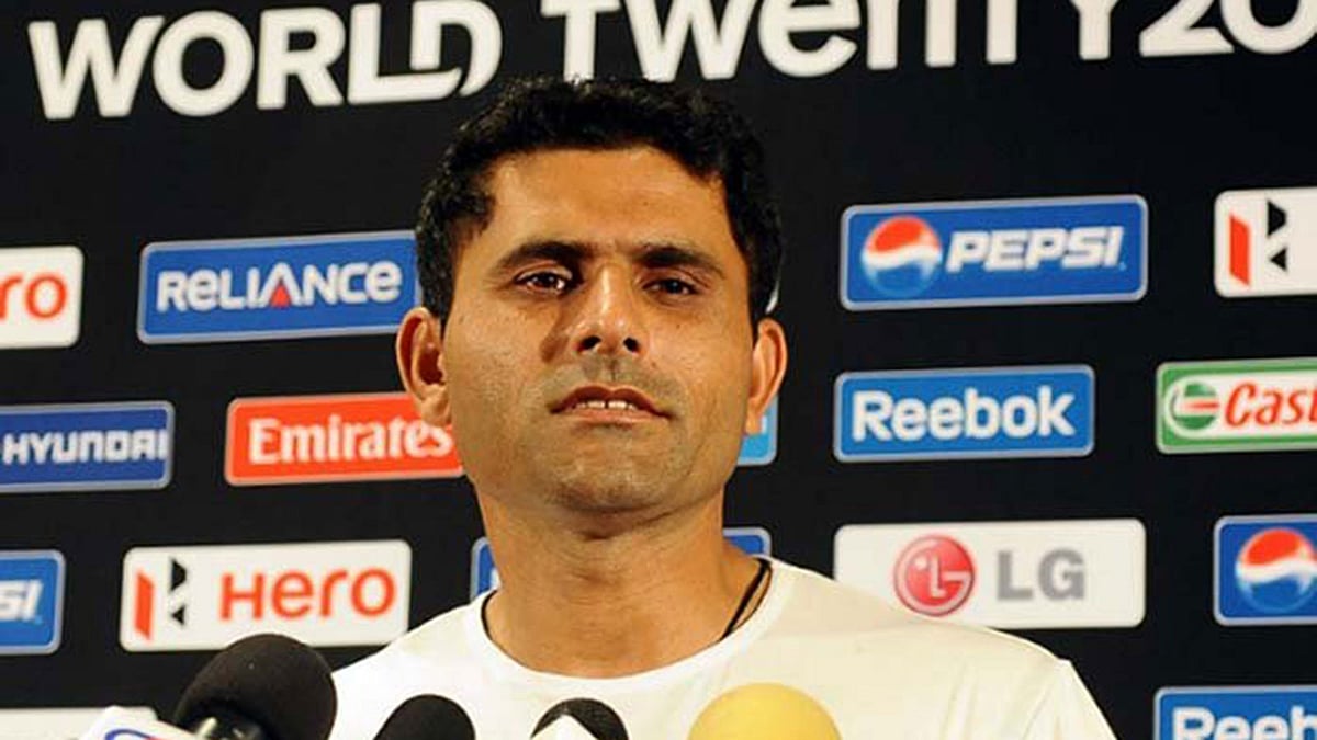 আরেকবার আলোচনায় রাজ্জাক। ছবি : এএফপি