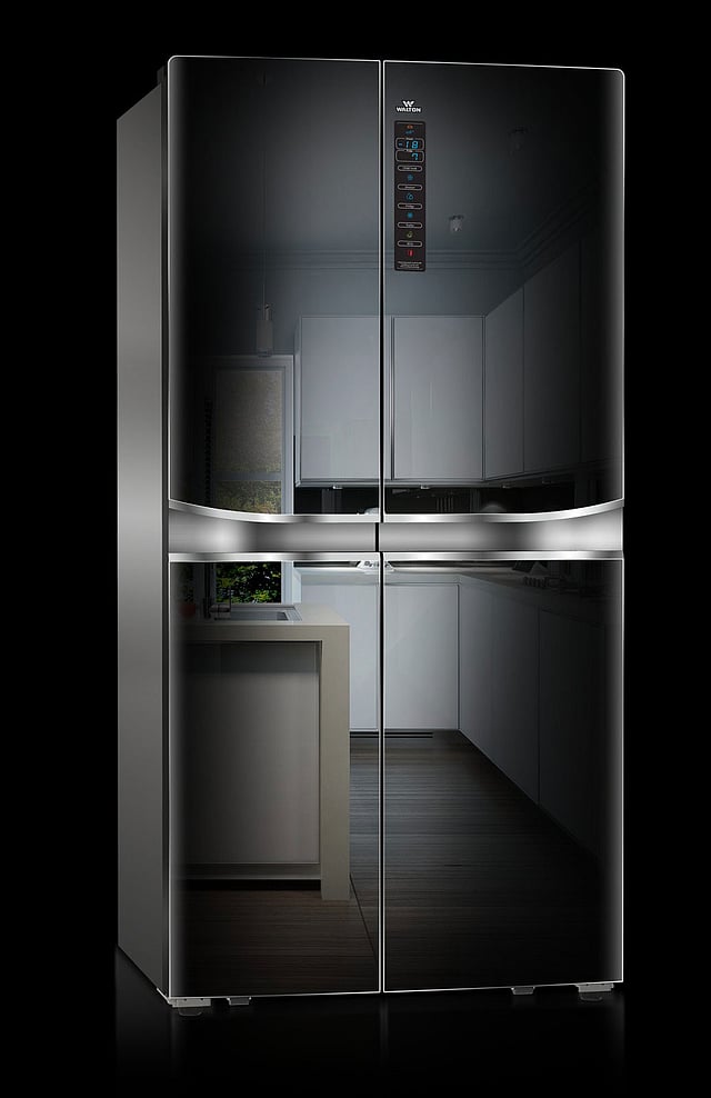 স্মার্ট রেফ্রিজারেটর। ছবি: ওয়ালটনের সৌজন্যে