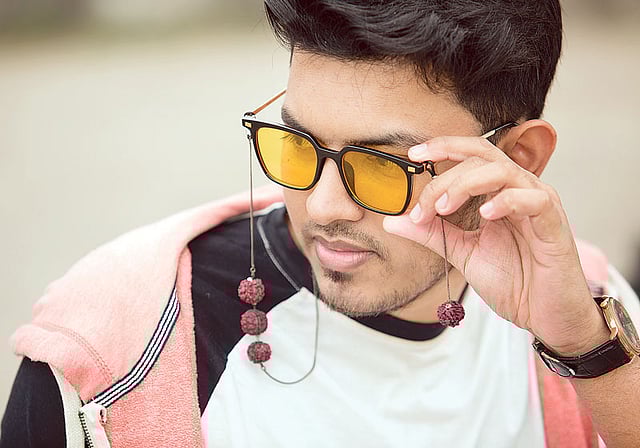 চশমার চেইনে রুদ্রাক্ষ