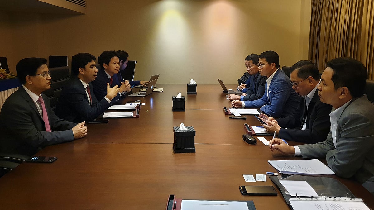ওয়ালটন কর্তৃপক্ষের সঙ্গে কম্বোডিয়ার প্রতিনিধি দলের সাক্ষাত। ছবি: ওয়ালটনের সৌজন্যে