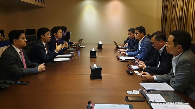 ওয়ালটন কর্তৃপক্ষের সঙ্গে কম্বোডিয়ার প্রতিনিধি দলের সাক্ষাত। ছবি: ওয়ালটনের সৌজন্যে