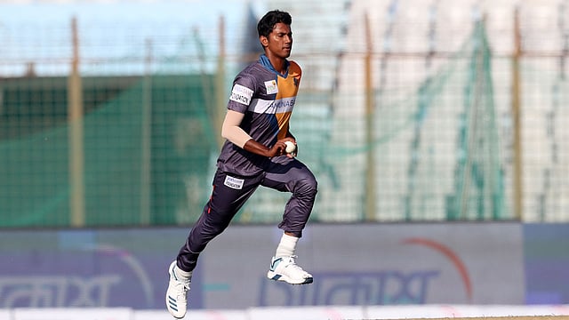 হাসান মাহমুদ। খেলতে পারেন তৃতীয় ম্যাচে। ছবি: প্রথম আলো