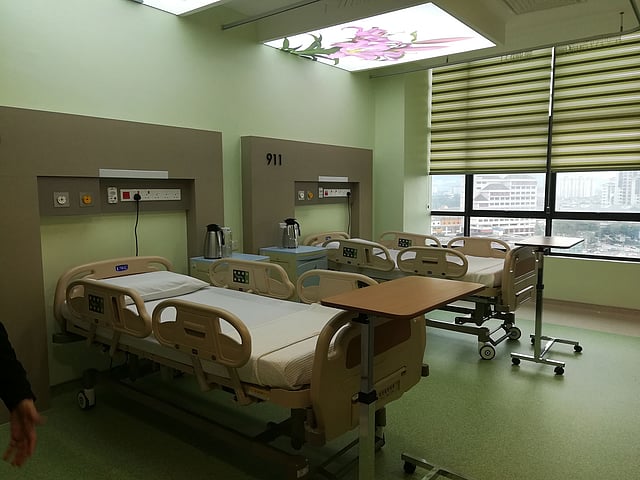 স্বাস্থ্যসেবার কারণে ২০১৭ সালে ইউরোপের জরিপে মালয়েশিয়ার বেশ কয়েকটি হাসপাতাল সেরার তকমা পেয়েছিল। ছবি: রাশেদুল আলম